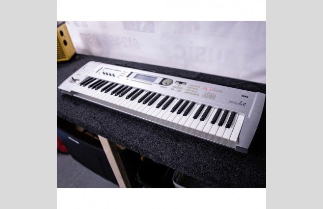 Used Korg Triton LE 61 Note Synthesizer with Flight Case (SN:006390) - Image 4
